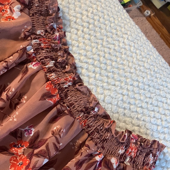 Super cute top - Picture 3 of 7